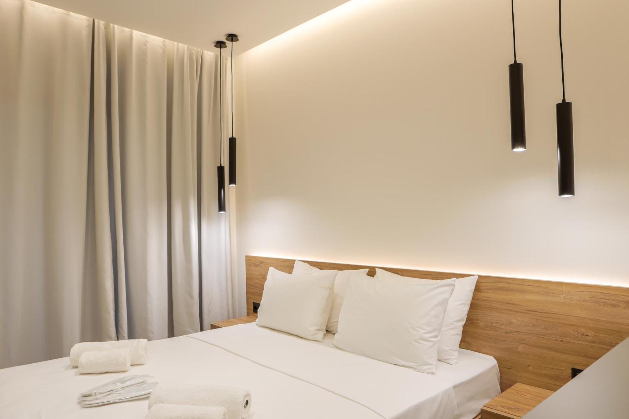 Akira Suites Afytos Bagian luar foto